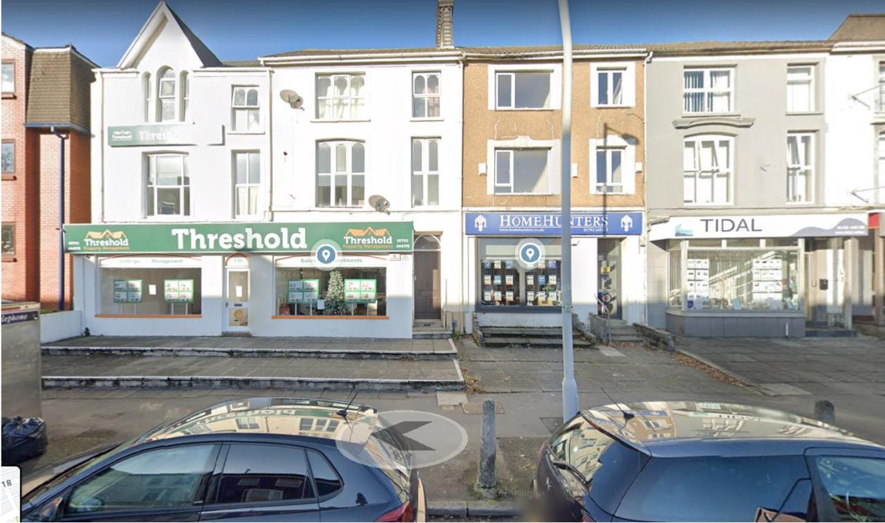 Topzy-Turvy - 1 Bedroom Apartment Swansea Esterno foto