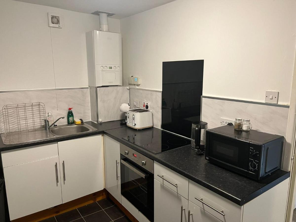 Topzy-Turvy - 1 Bedroom Apartment Swansea Esterno foto